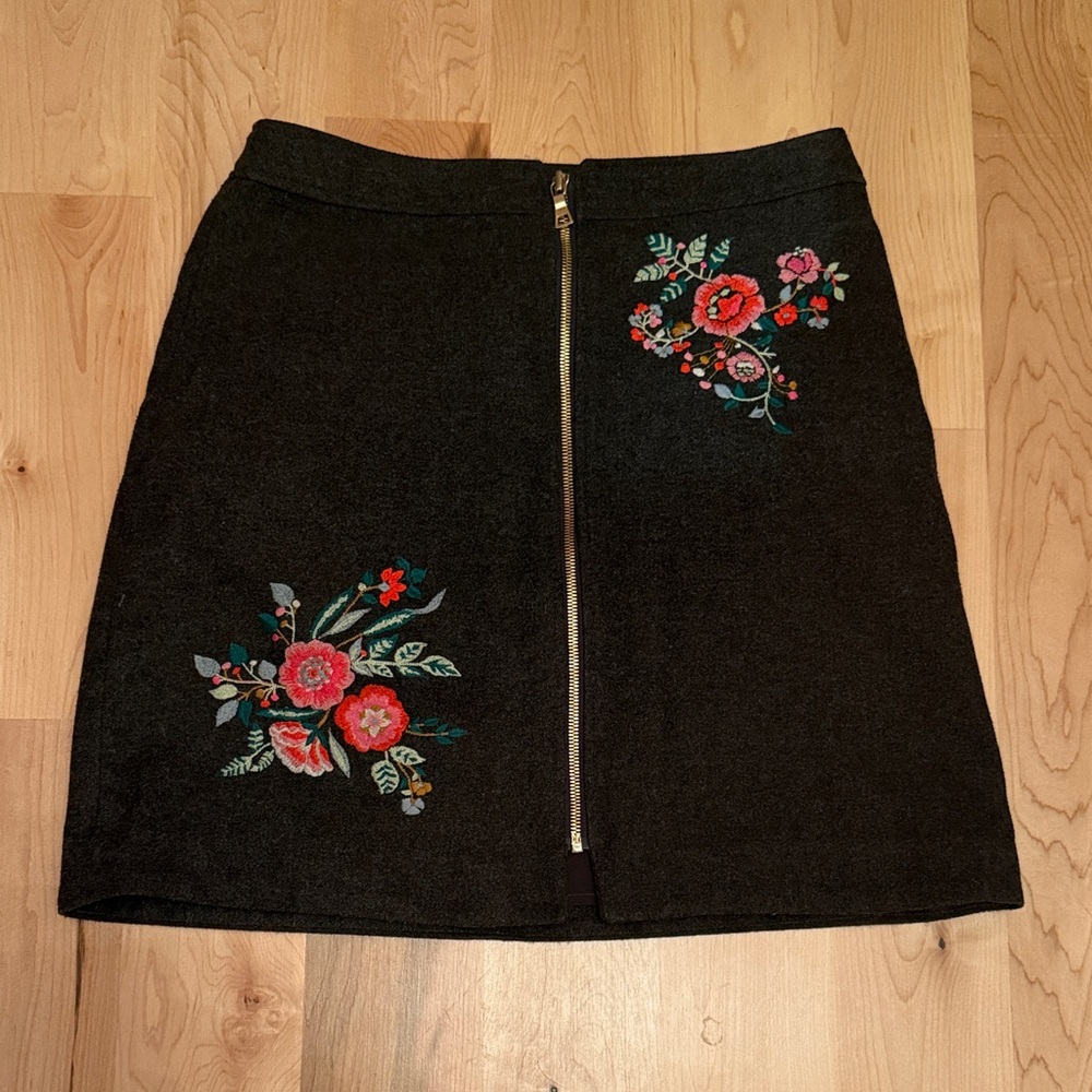 Floral Embroidered Charcoal Gray Skirt